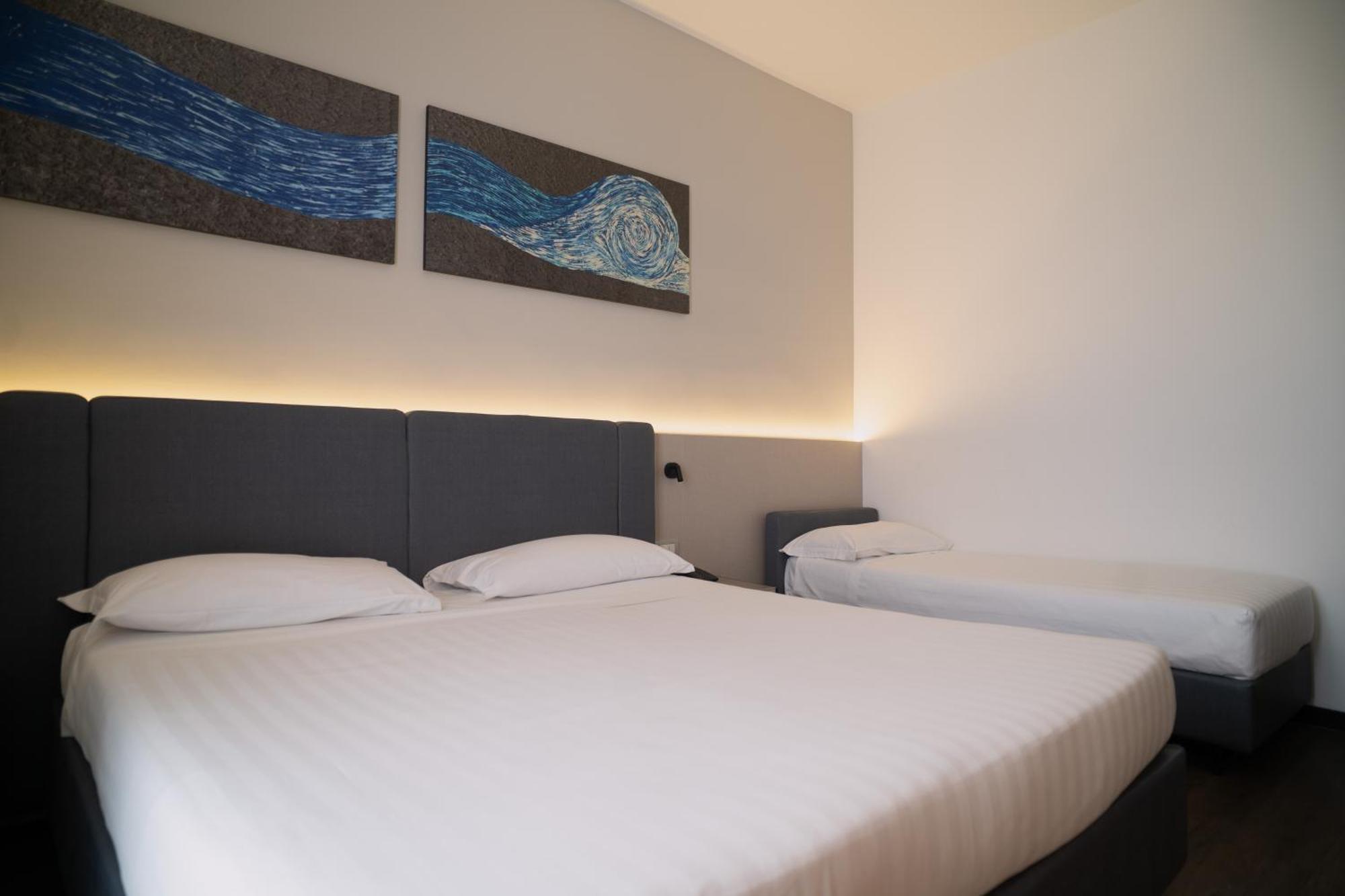 Sea Lion Hotel Montesilvano Marina Extérieur photo